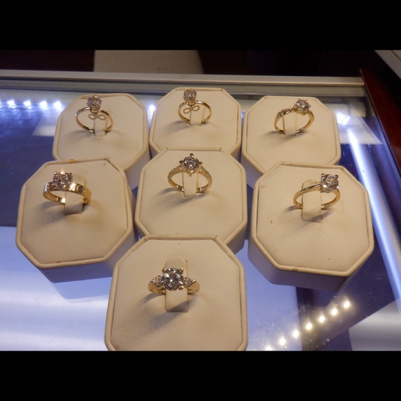 New 14k yellow gold engagement rings CZ - Picture 3 of 6